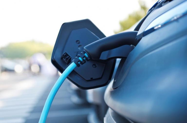 EDF lance à son tour son offre spéciale “véhicules électriques”