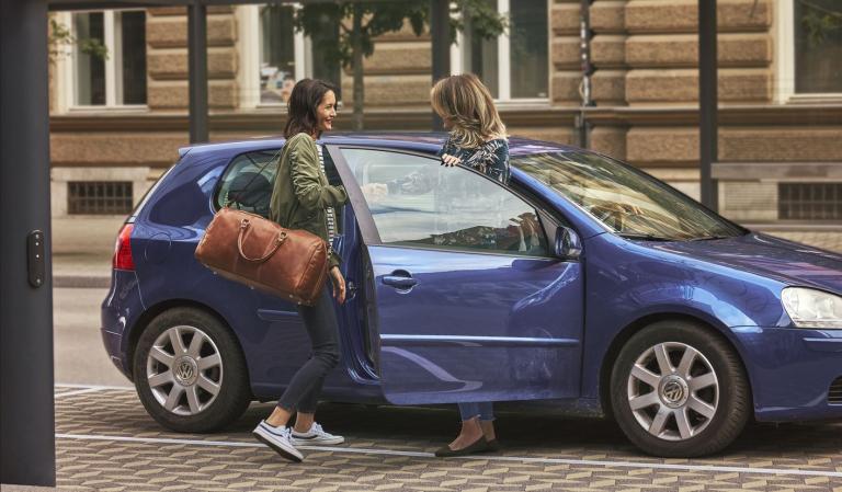 BlaBlaCar rachète OuiBus à la SNCF et lève 100 M€