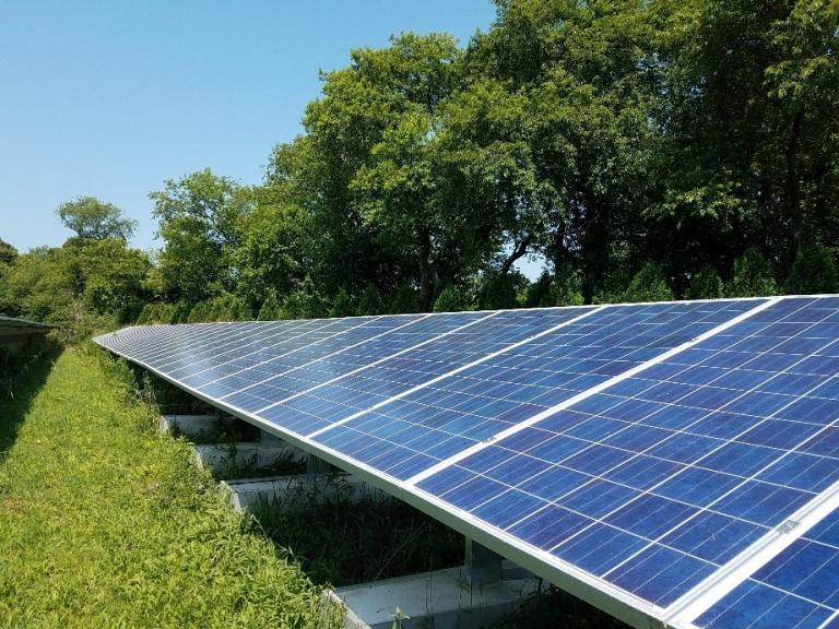 CVE concrétise dans le solaire communautaire US et les collectivités françaises