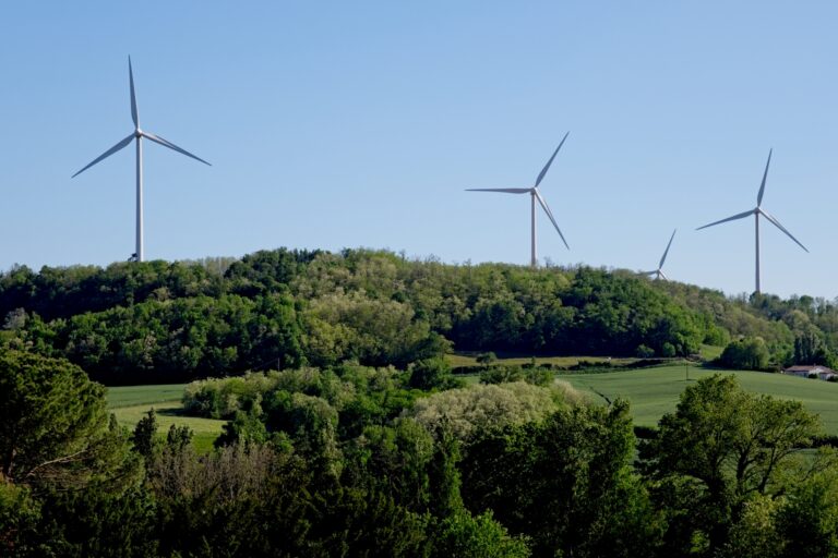 Trois éoliennes irlandaises mises à l&rsquo;arrêt pour cause de bruit