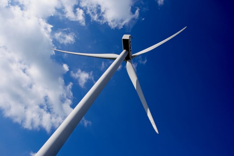 RWE et Q Energy en tête d&rsquo;un appel d&rsquo;offres éolien terrestre sursouscrit