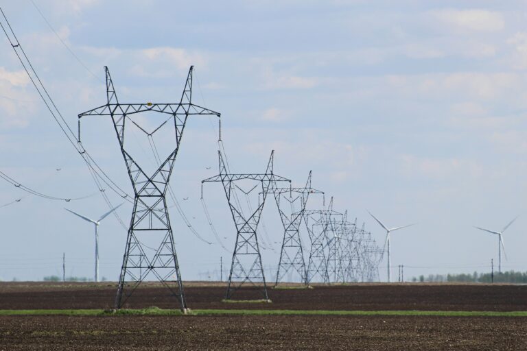 RTE face à une « situation extrêmement tendue » sur le réseau électrique