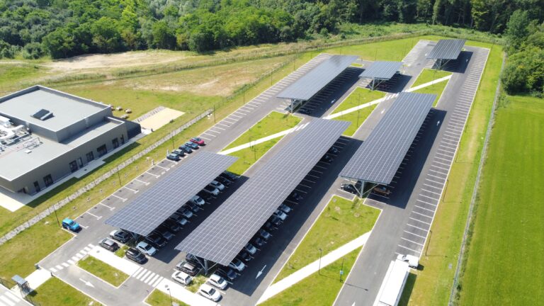 Solaire : Solstyce accélère son plan anticrise, étend son offre